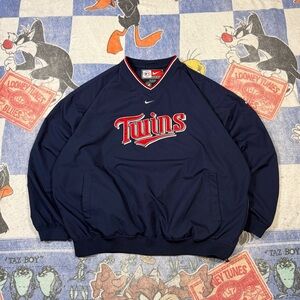 Vintage Minnesota twins Nike center swoosh pullover